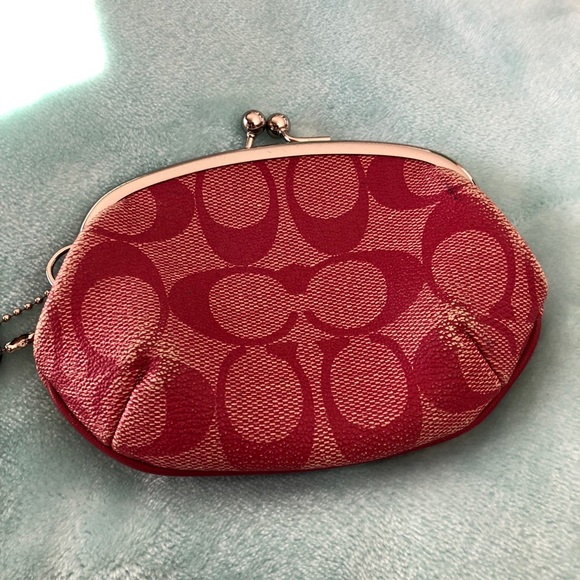 ✨NOT FOR SALE - Traded✨COACH Leather Coin Purse - Picture 4 of 8